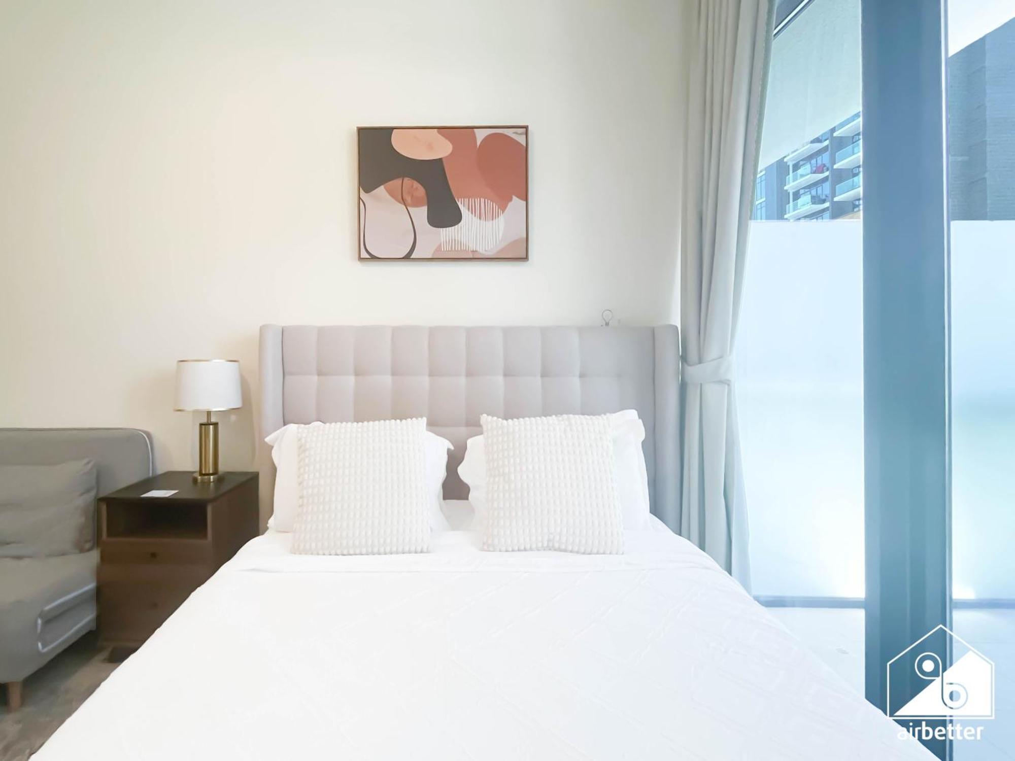 Apartment Charming With Balcony In Azizi Riviera